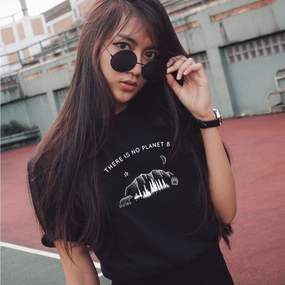 Save Planet Earth There Is No Planet B Medium Graphic Tee Mountain Bear Moon - Picture 6 of 8